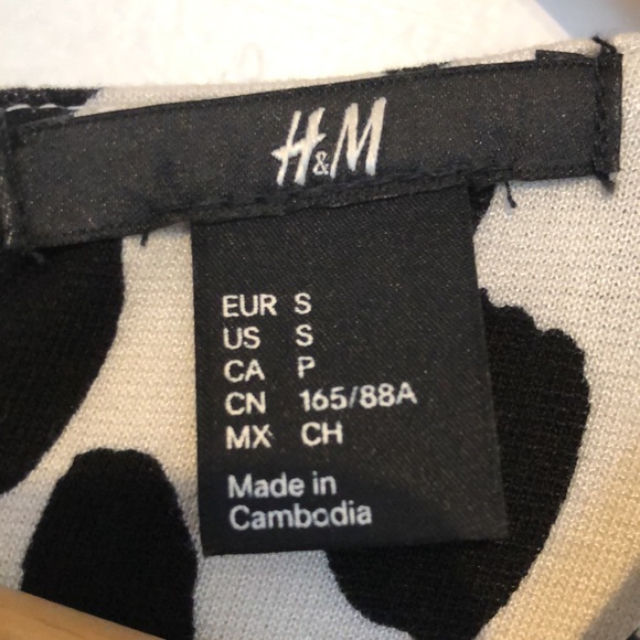 H&M Animal Print Dress Size Small - Picture 6 of 9